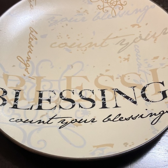 Gourmet Expressions Stoneware Plates - Picture 4 of 6